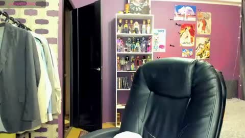 Snapshot of sweet_peach__ chatting on 07/02/26, 08:37 kira online show from 07/02/26, 08:37