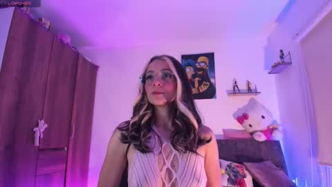 Snapshot of sweet_penny_ chatting on 09/11/25, 11:49 Penny online show from 09/11/25, 11:49