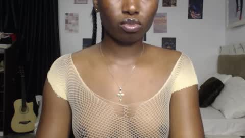 Snapshot of sweet_puna chatting on 11/13/25, 07:40 Nancy online show from 11/13/25, 07:40