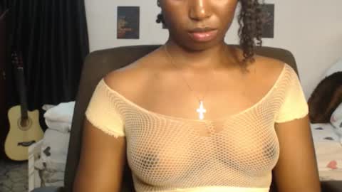 Snapshot of sweet_puna chatting on 11/24/25, 08:08 Nancy online show from 11/24/25, 08:08