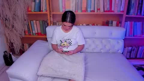 Snapshot of sweet_sin21 chatting on 07/17/26, 01:56 Start 18 year Noa 19 year online show from 07/17/26, 01:56