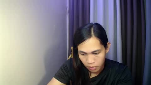 Snapshot of sweet_squirtxxxx chatting on 05/18/26, 02:18 HI IM MONA AND IM YOUR NEXT WIFE online show from 05/18/26, 02:18