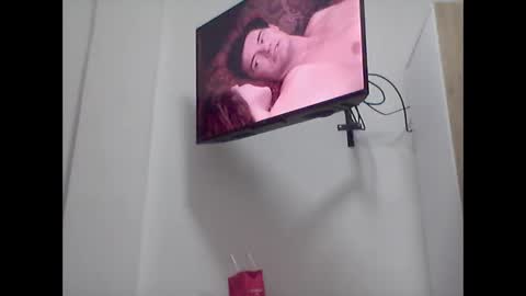 Yeileen online show from 02/24/25, 12:52