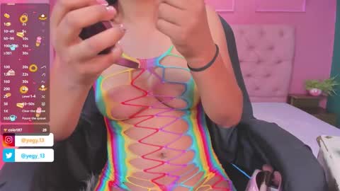 Yeileen online show from 12/16/25, 05:29