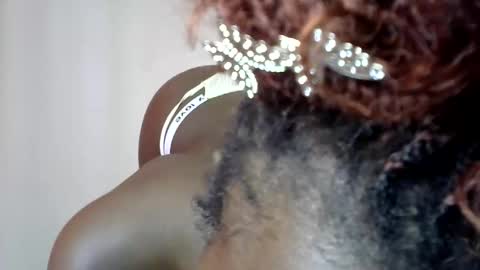 sweet_strawberina online show from 04/05/26, 08:55