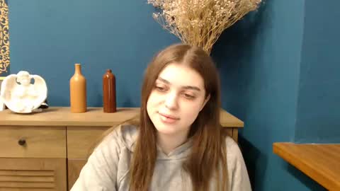 Rebecca online show from 03/03/25, 07:32