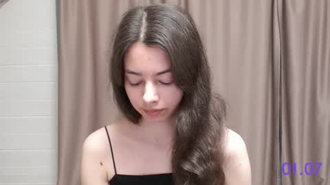 Snapshot of sweet_sweet_angel chatting on 07/01/26, 03:30 Angel online show from 07/01/26, 03:30