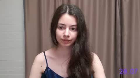 Snapshot of sweet_sweet_angel chatting on 07/28/26, 02:13 Angel online show from 07/28/26, 02:13