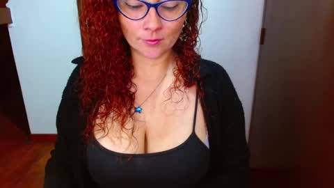 Snapshot of sweet_tammyy chatting on 10/13/25, 03:45 tammy IG stammy 36 online show from 10/13/25, 03:45