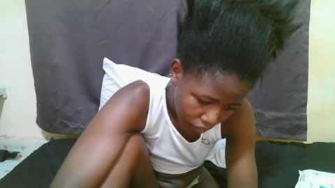 Snapshot of sweet_tattiana chatting on 06/19/26, 11:03 Tatty online show from 06/19/26, 11:03