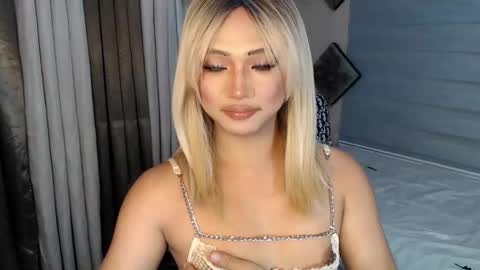 Snapshot of sweet_tenshi chatting on 03/12/25, 09:55 tenshi online show from 03/12/25, 09:55