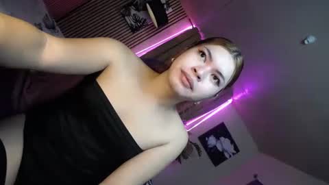 sweet_trexie online show from 11/03/25, 12:13