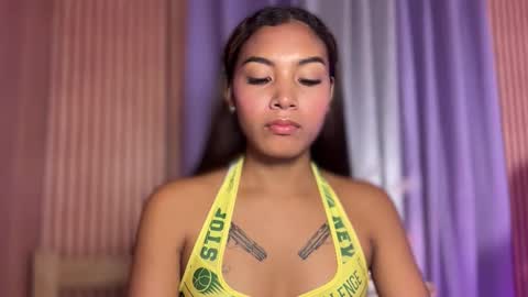 Snapshot of sweet_trishaxx chatting on 05/08/26, 02:06 Trisha online show from 05/08/26, 02:06