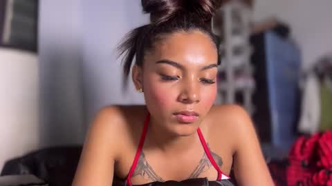 Snapshot of sweet_trishaxx chatting on 05/09/26, 06:51 Trisha online show from 05/09/26, 06:51