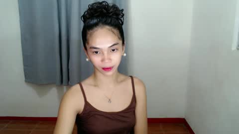 Snapshot of sweet_tyla chatting on 02/18/25, 05:21 sweet_tyla online show from 02/18/25, 05:21