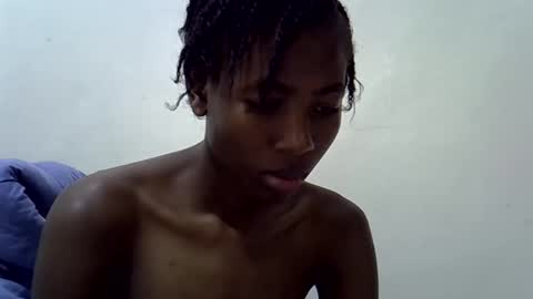 Snapshot of sweet_vee1 chatting on 05/11/26, 01:06 Princess vee online show from 05/11/26, 01:06
