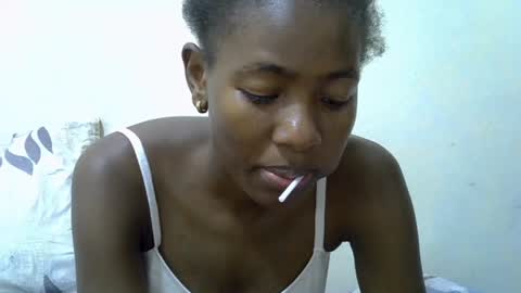 Snapshot of sweet_vee1 chatting on 07/07/26, 09:08 Princess vee online show from 07/07/26, 09:08