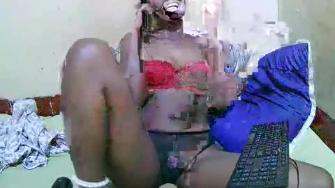 sweet_vishy online show from 10/31/25, 10:55