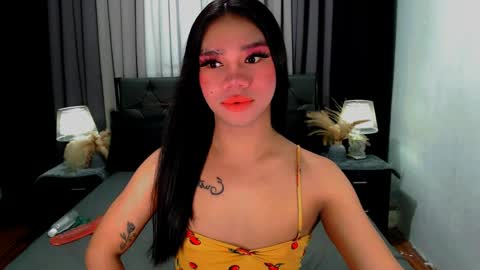 bea takashi  online show from 03/25/26, 08:53