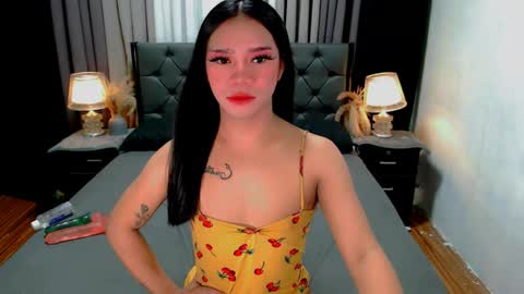 bea takashi  online show from 06/08/26, 09:42