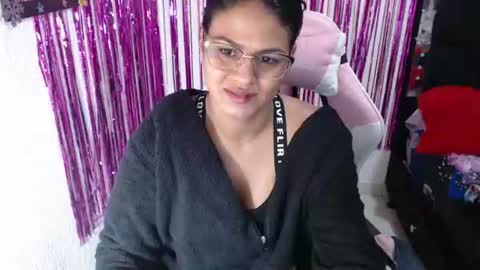 Snapshot of sweetalmaa chatting on 06/11/26, 10:13 Alma online show from 06/11/26, 10:13