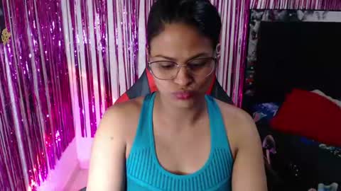 Snapshot of sweetalmaa chatting on 06/21/26, 12:52 Alma online show from 06/21/26, 12:52