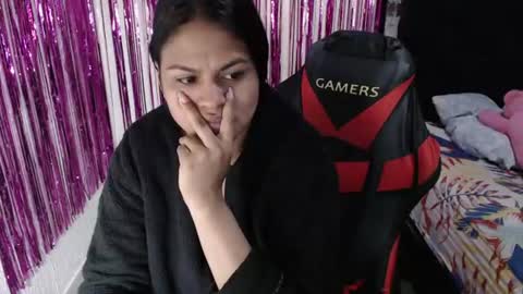 Snapshot of sweetalmaa chatting on 06/26/26, 09:57 Alma online show from 06/26/26, 09:57