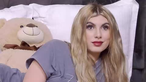 Anisia online show from 09/25/25, 06:33