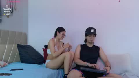 Snapshot of sweetauracouple chatting on 06/24/26, 12:26 sweetauracouple online show from 06/24/26, 12:26