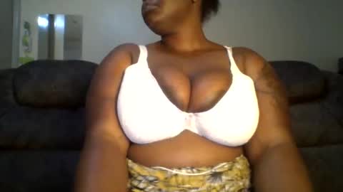 Snapshot of sweetbaby46 chatting on 02/03/25, 04:10 sweetbaby46 online show from 02/03/25, 04:10