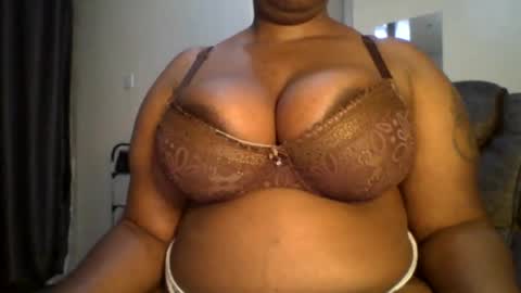 Snapshot of sweetbaby46 chatting on 02/05/25, 01:04 sweetbaby46 online show from 02/05/25, 01:04