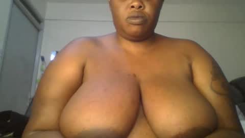 Snapshot of sweetbaby46 chatting on 10/19/25, 03:12 sweetbaby46 online show from 10/19/25, 03:12