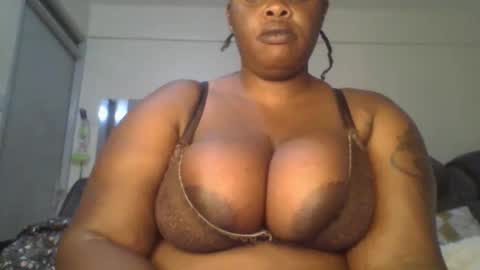 Snapshot of sweetbaby46 chatting on 10/20/25, 03:18 sweetbaby46 online show from 10/20/25, 03:18