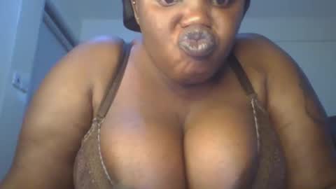 Snapshot of sweetbaby46 chatting on 10/27/25, 01:26 sweetbaby46 online show from 10/27/25, 01:26