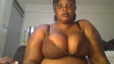 Snapshot of sweetbaby46 chatting on 11/03/25, 02:18 sweetbaby46 online show from 11/03/25, 02:18