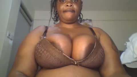 Snapshot of sweetbaby46 chatting on 11/09/25, 03:27 sweetbaby46 online show from 11/09/25, 03:27