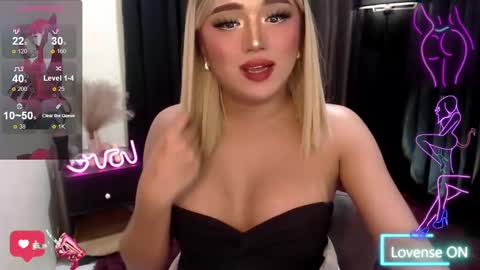 Snapshot of sweetbella118 chatting on 03/07/25, 10:10 bella online show from 03/07/25, 10:10