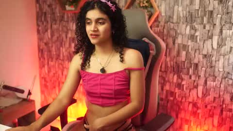 Salom independent model online show from 03/25/26, 09:10