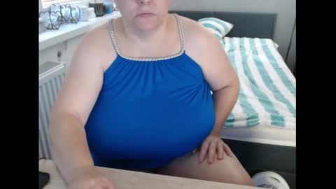 Sweetboobs85h online show from 10/14/25, 07:42