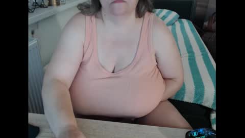 Sweetboobs85h online show from 12/16/25, 08:41