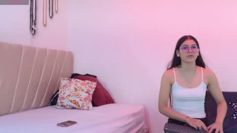 sweetbutspicy online show from 05/08/26, 12:10