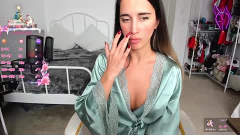 Anna online show from 01/17/25, 06:02