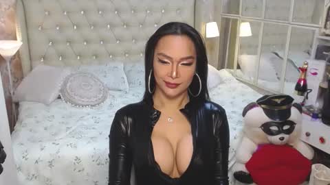 Snapshot of sweetbutwildcarla chatting on 01/07/25, 04:18 Carla online show from 01/07/25, 04:18