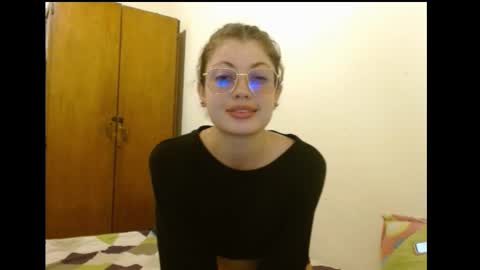 sweetcalm_ online show from 03/05/26, 04:52