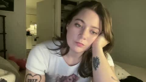 Snapshot of sweetcandyangel chatting on 12/28/24, 03:37 sweetcandy online show from 12/28/24, 03:37