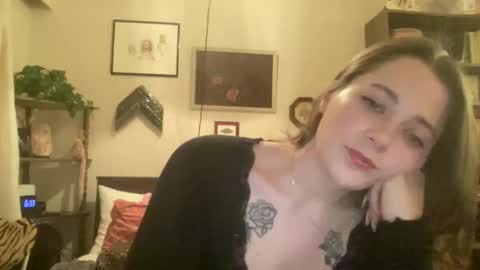 Snapshot of sweetcandyangel chatting on 11/26/25, 02:34 sweetcandy online show from 11/26/25, 02:34