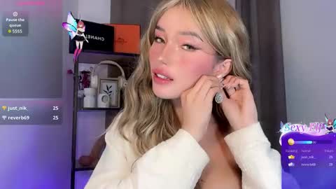 Snapshot of sweetcandylove1 chatting on 01/08/26, 06:21 Candy online show from 01/08/26, 06:21