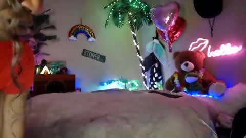 Jillian online show from 02/25/26, 08:24