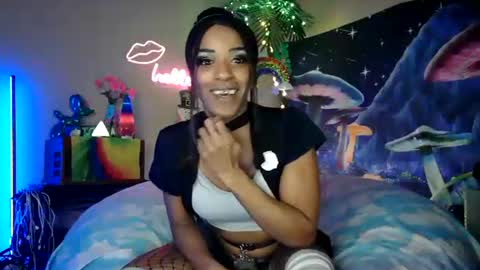 Snapshot of sweetcarimilla83 chatting on 03/20/26, 05:56 Jillian online show from 03/20/26, 05:56