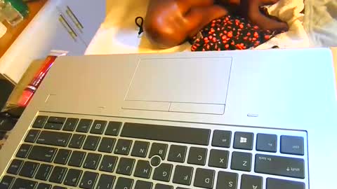 melsy online show from 06/09/26, 04:51